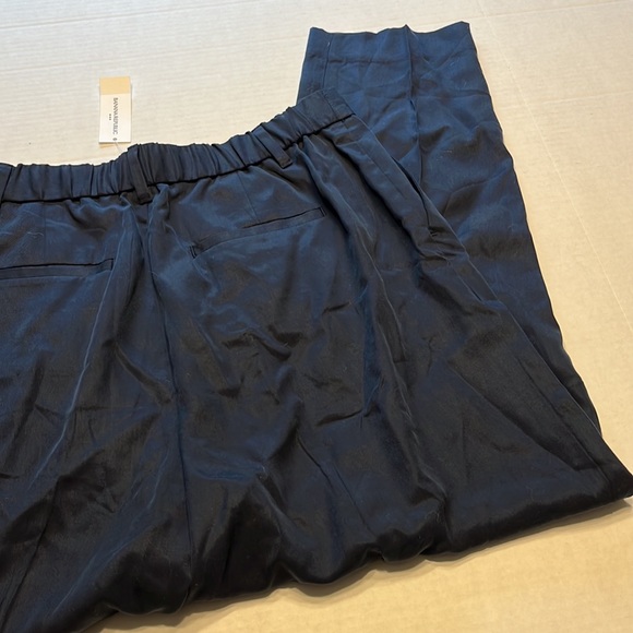 NWT Banana Republic High-Rise AirStretch Pull-On Taper Pants New Preppy Navy 8 - Picture 8 of 8